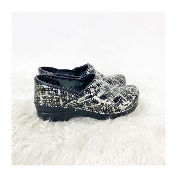 Dansko 37 7 US Black/Silver Womens Leather Block Print Professional Comfort Clog - Picture 4 of 16